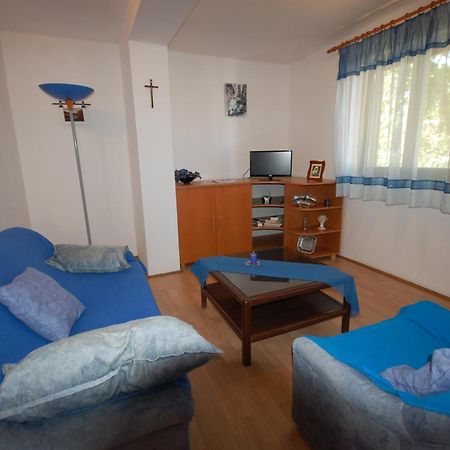 Apartments Daidzic By El-Pi Tours Njivice Eksteriør billede