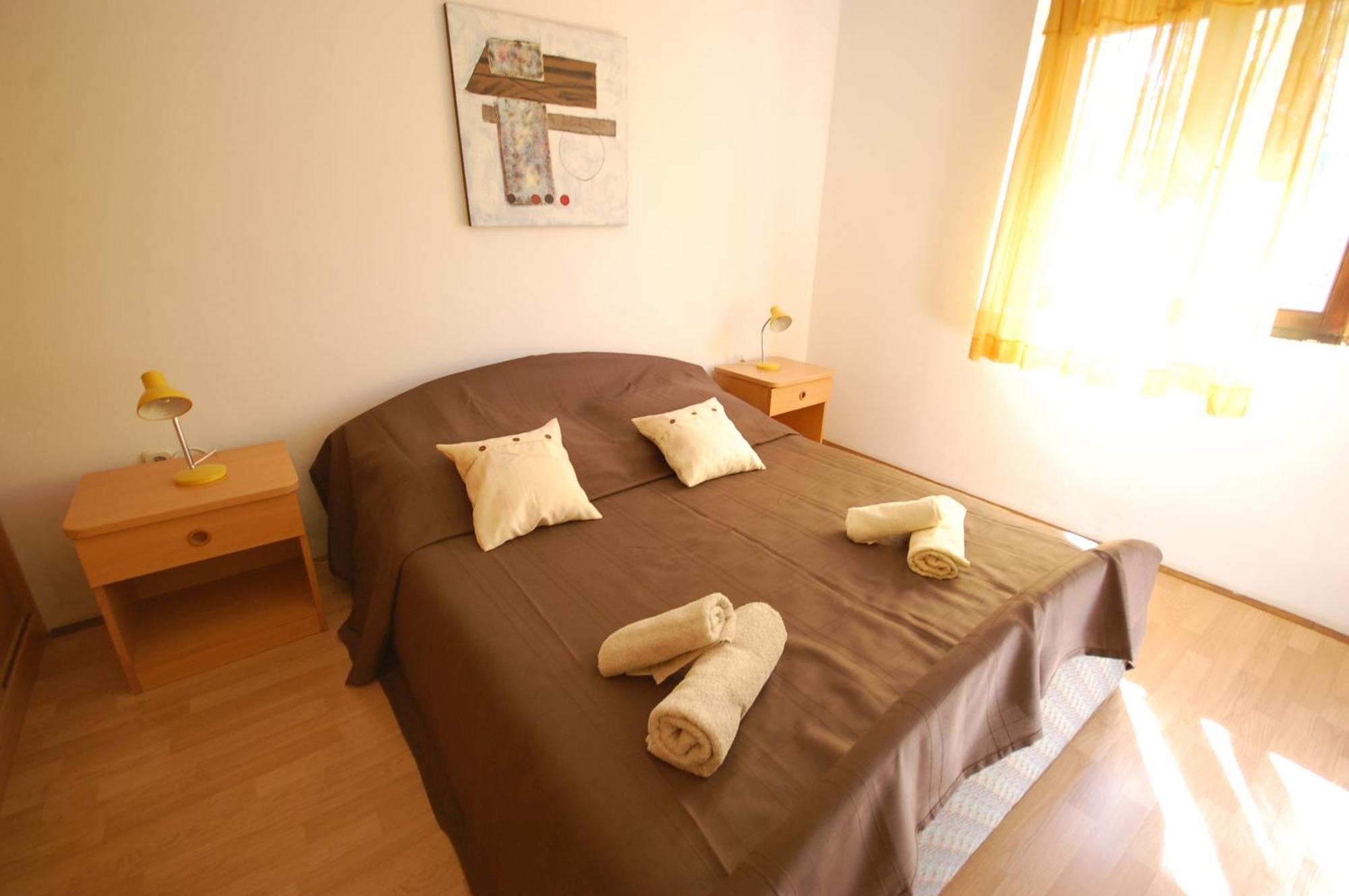 Apartments Daidzic By El-Pi Tours Njivice Eksteriør billede