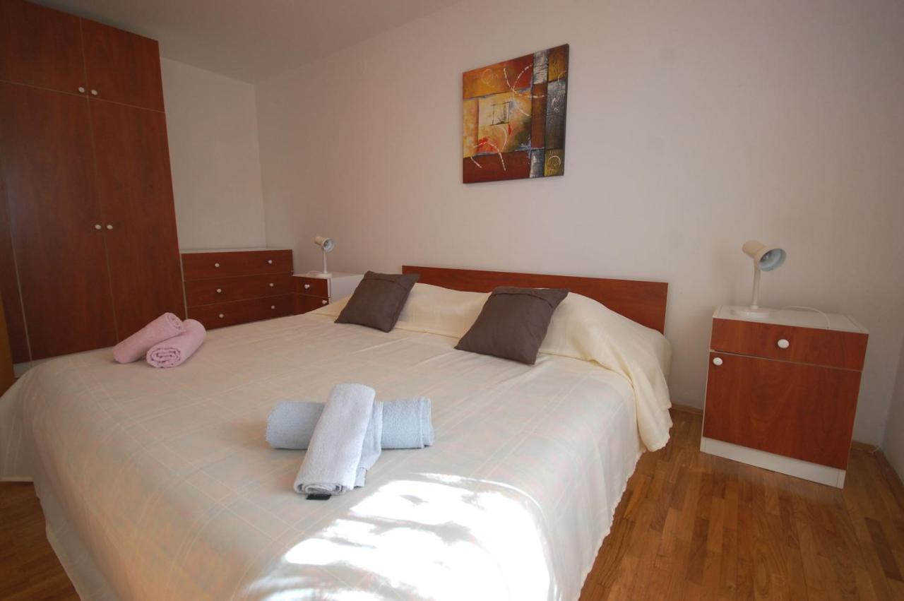 Apartments Daidzic By El-Pi Tours Njivice Eksteriør billede